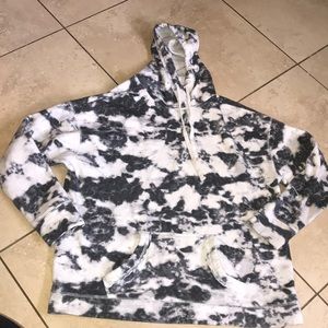 Cloudy Pullover Hoodie | Hollister